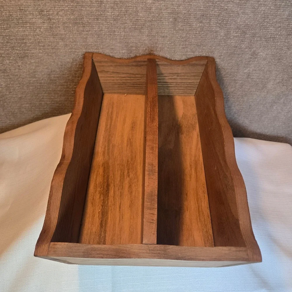 Vintage Style Wood Caddy Scalloped Edge Etched Floral Handle Organizer Box
